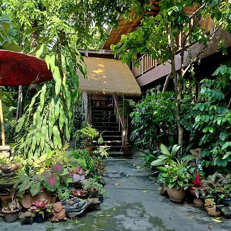 Oldy De Garden Aparthotel เชียงใหม่ ภายนอก รูปภาพ